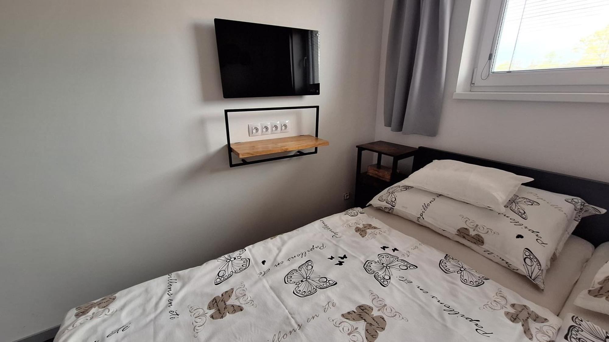 Bungalov Na Brehu Labe S Vlastnim Molem Pardubice Zewnętrze zdjęcie