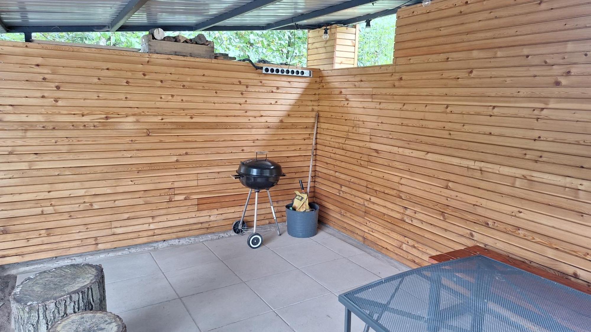 Bungalov Na Brehu Labe S Vlastnim Molem Pardubice Zewnętrze zdjęcie